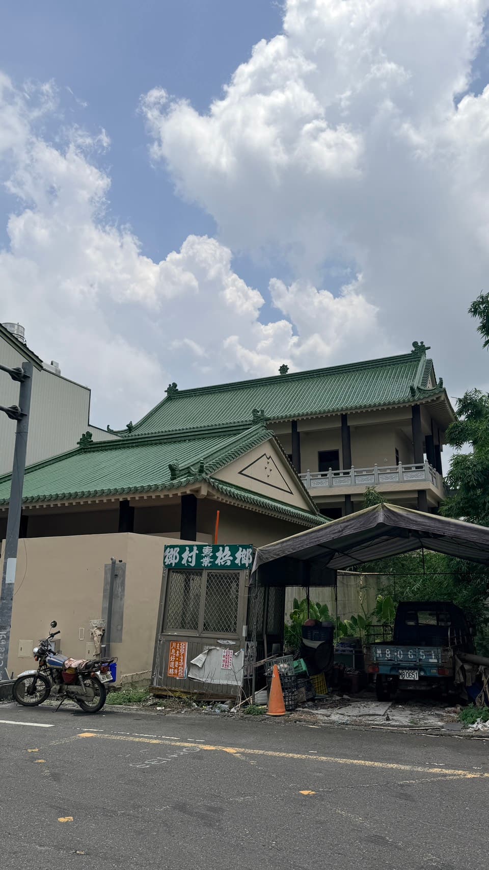 開山和尚禪敬老法師巡視妙喜山寺建設工程